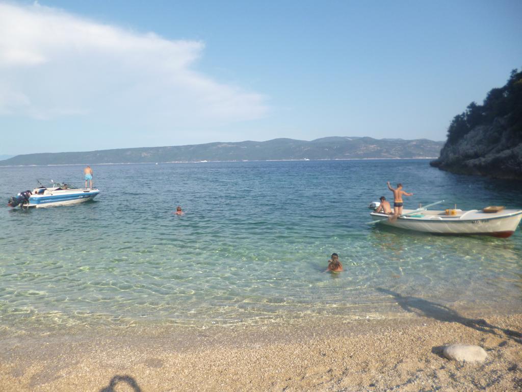 Apartments Franelli Brseč Δωμάτιο φωτογραφία